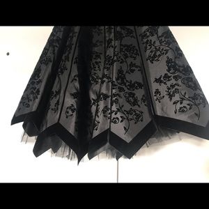 Betsey Johnson Dresses - Betsy Johnson Black Strapless Evening Collection Betsey Johnson Dresses - Betsy Johnson Black Strapless Evening Collection